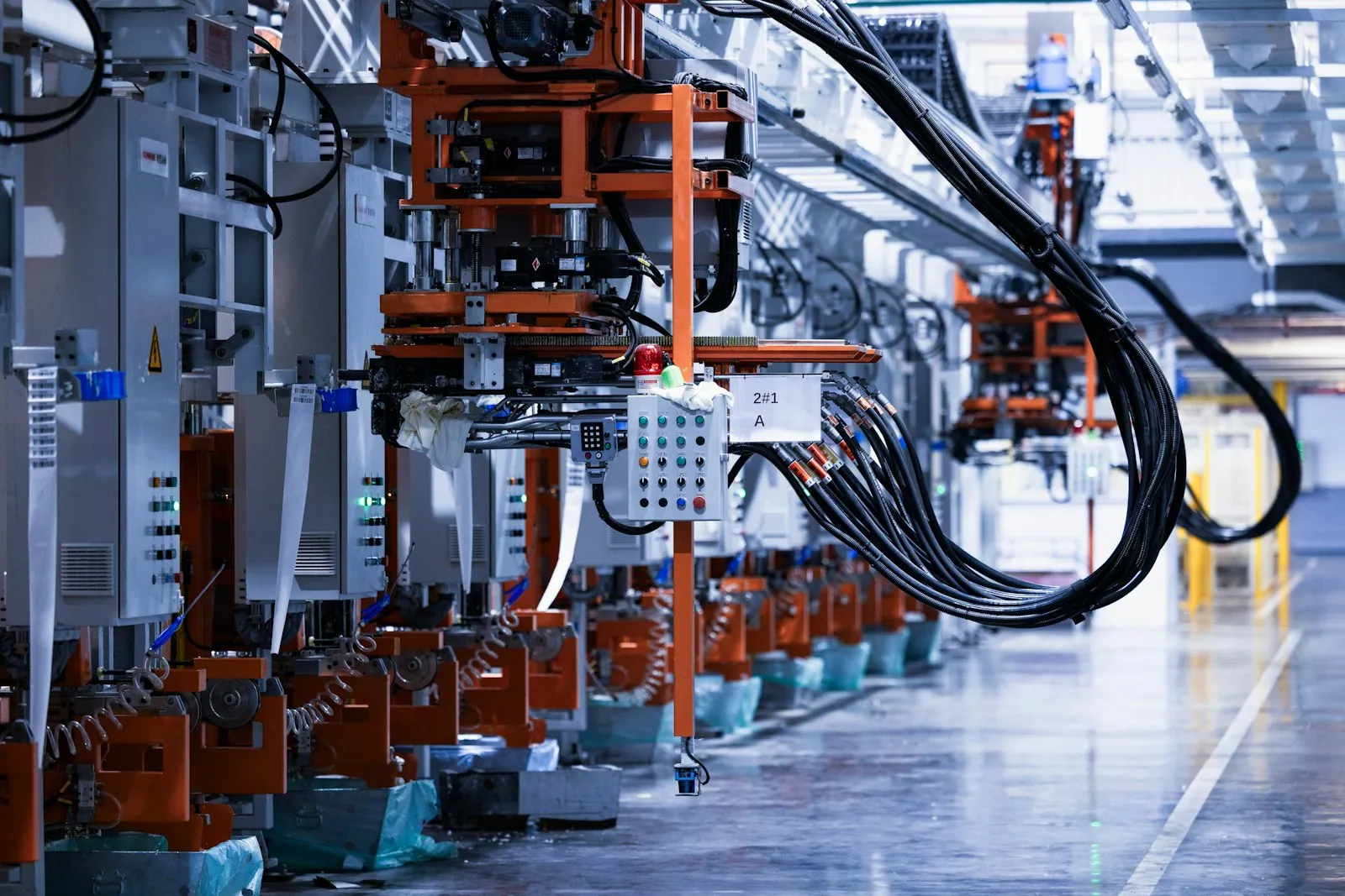 Plastic injection molding line at CoreMesh